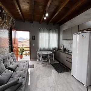 https://casa-mobiliada-completa-prxima-ao-aeroporto.santa-catarina-brasil.com